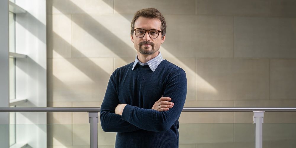 Anton Artemyev" style=" height:500px; width:1000px" _languageinserted="true" src="https://cdn.prod.web.uta.edu/-/media/4bef0c3a178043429b1c19eb7d5ee9be.jpg