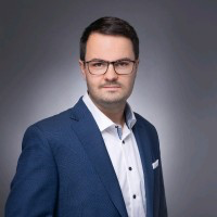 Headshot of Susan Richardson