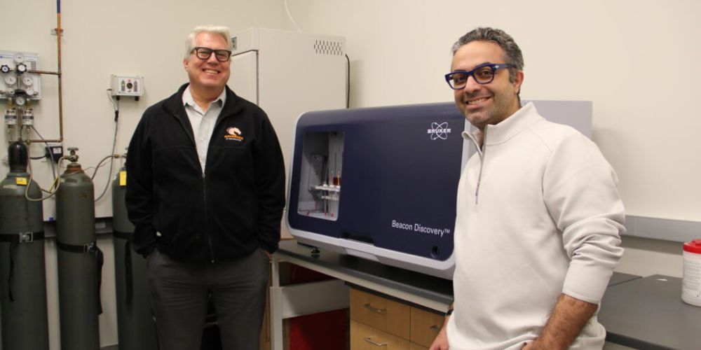 UTA lands first-in-U.S. biotech discovery platform" style=" height:500px; width:1000px" _languageinserted="true" src="https://cdn.prod.web.uta.edu/-/media/d0e3dfba46404805bb925d451f497201.jpg