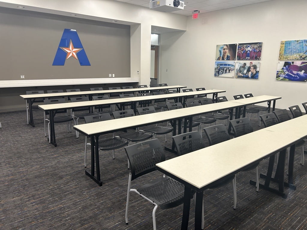 Nueces combined Classroom image