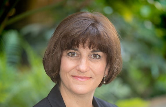 Photo of Stephanie Scott