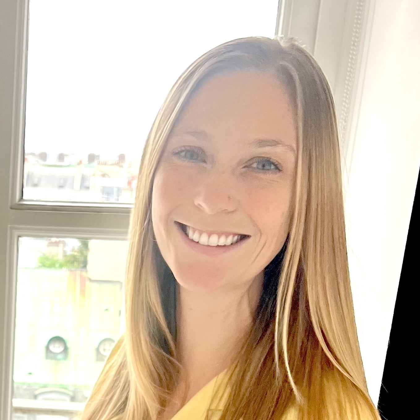 headshot of Maddie Oakley