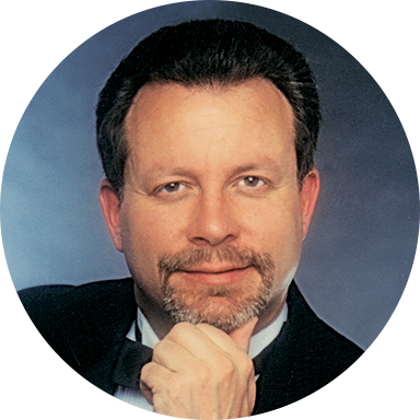 Douglas Akey Headshot