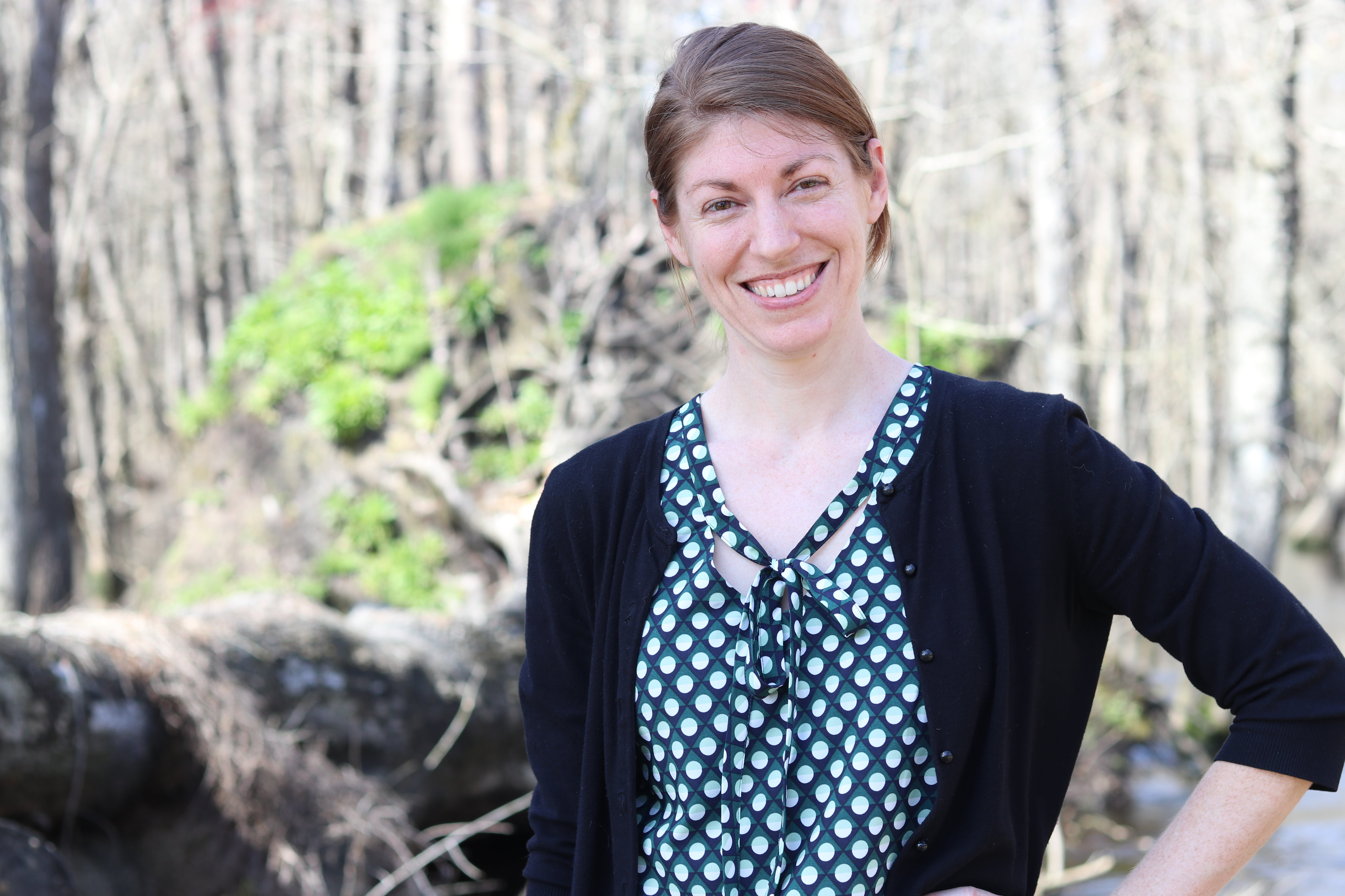 Laura Bray's headshot
