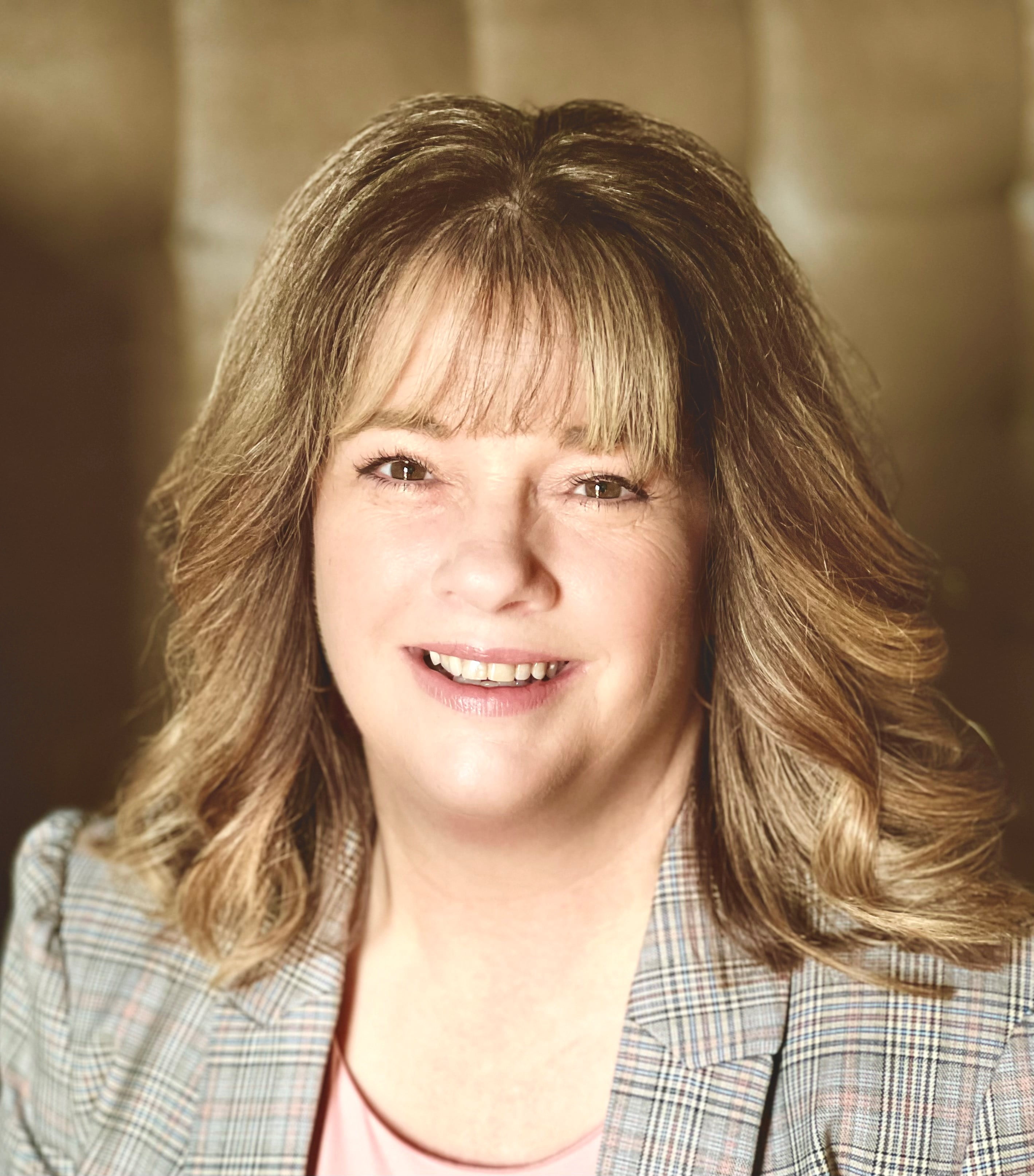 Tammie Hollis Contact Photo