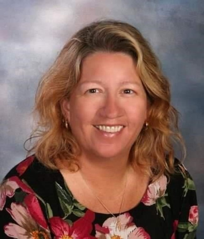 Denise Hayes Headshot