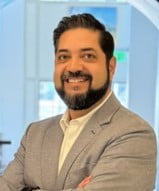 Robert Hinojosa Headshot