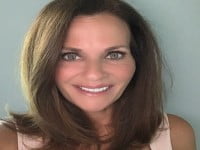 Traci Freling Contact Photo