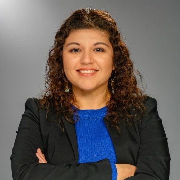 Sandra Esquivel headshot