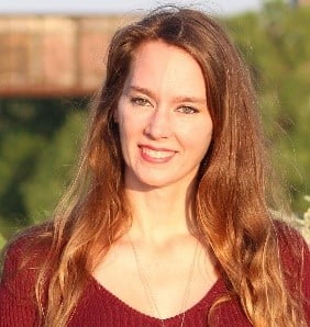 Katie Kam" width="282" _languageinserted="true" src="https://cdn.prod.web.uta.edu/-/media/project/website/news/headshots/katie-kam.jpg?la=en