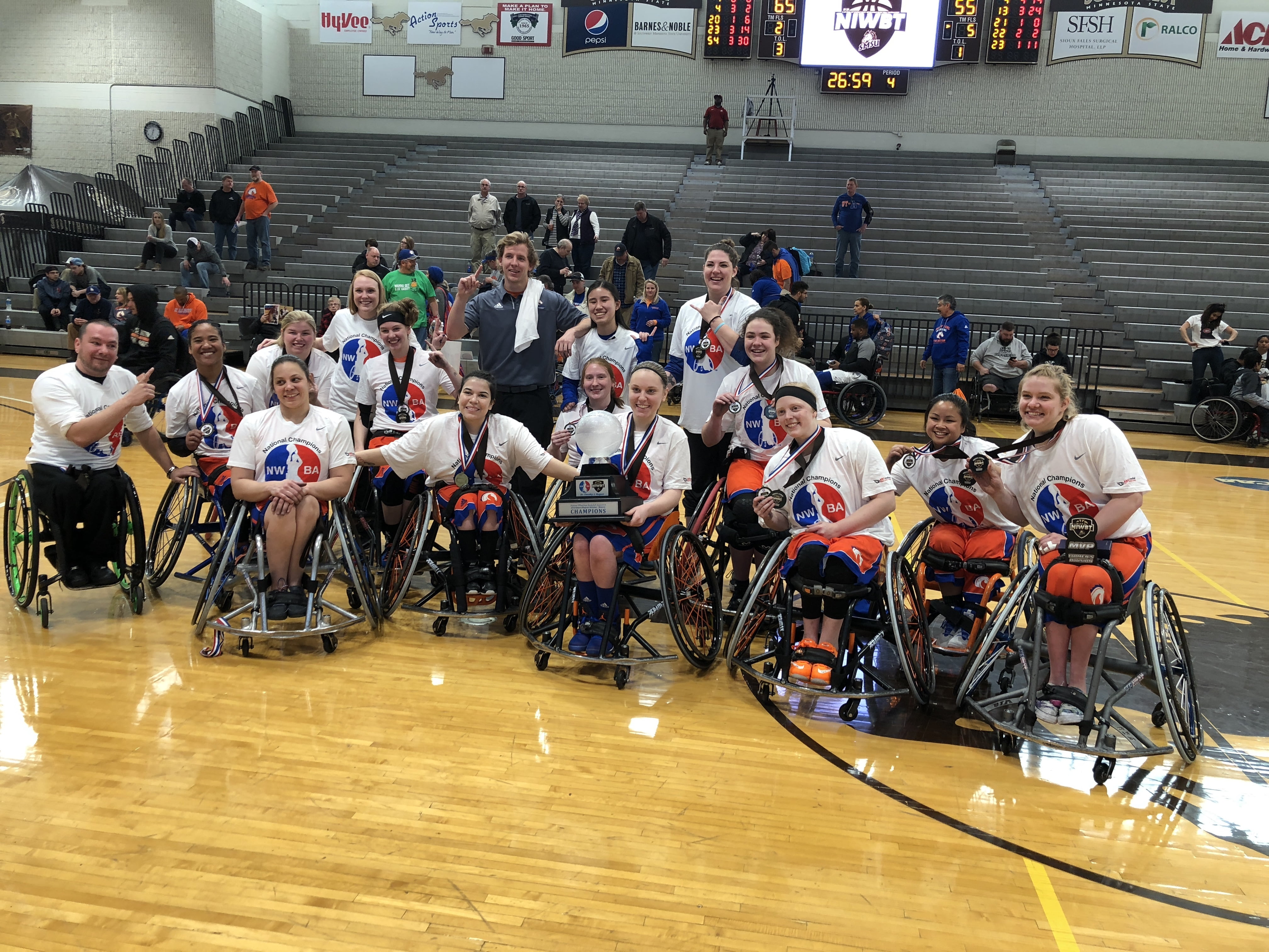 UTA's Lady Movin' Mavs