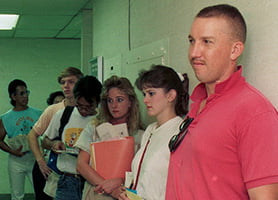 photo of UTA students from 1989