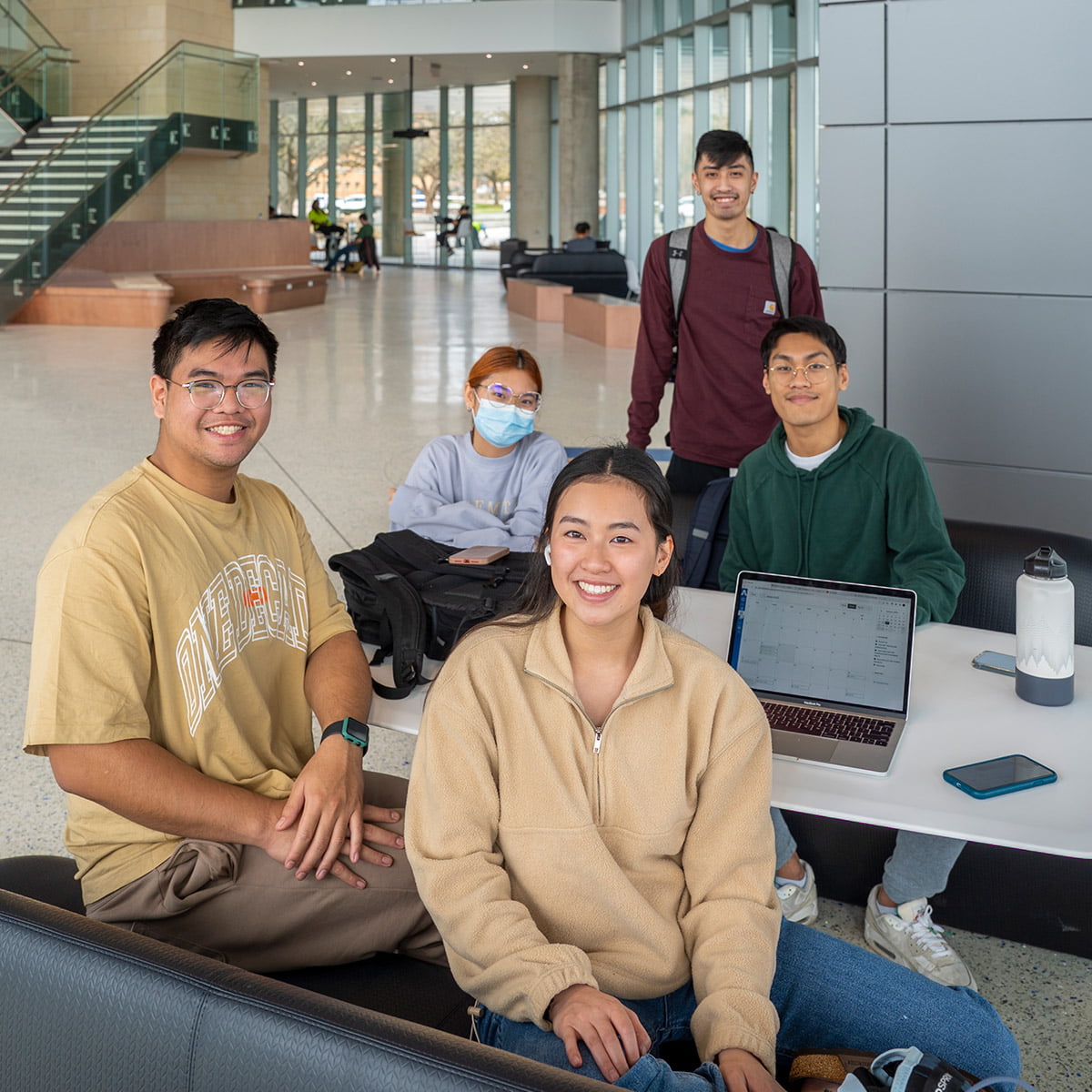 photo of UTA students