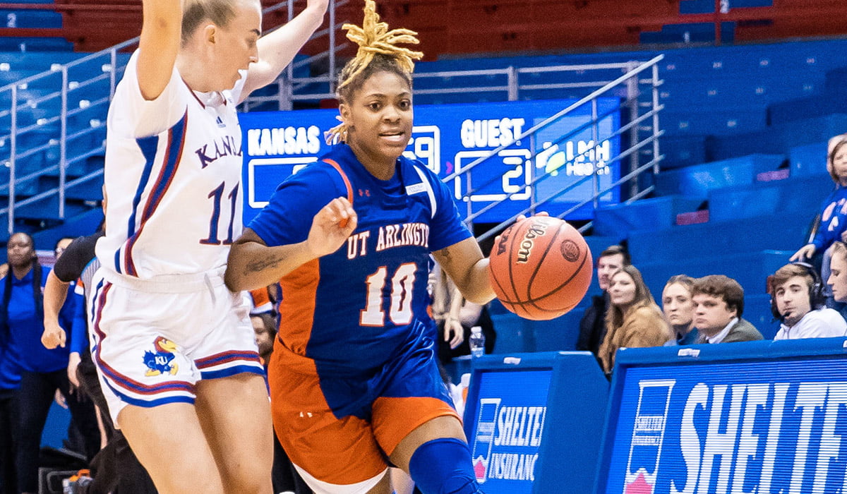 photo of UTA women