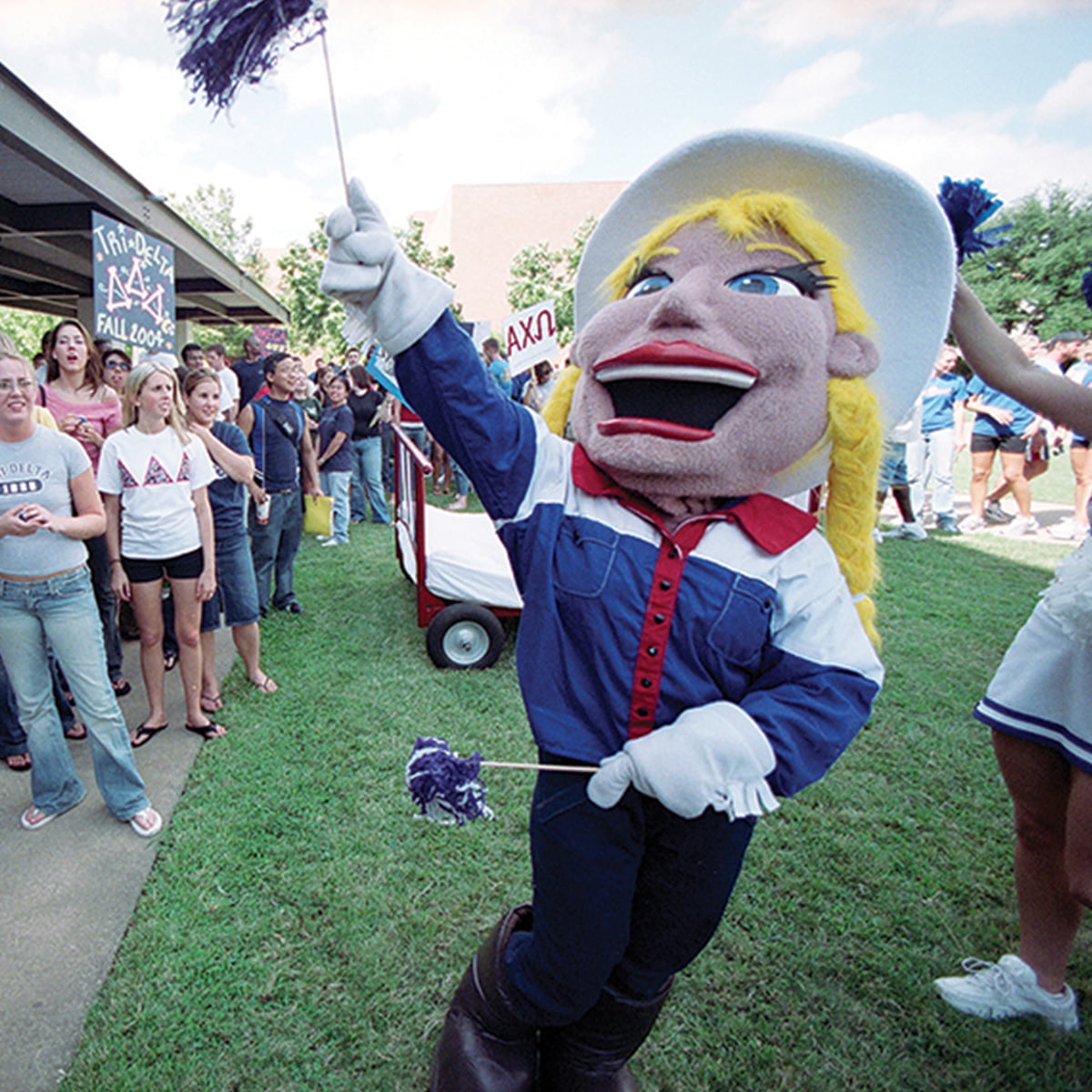 Samantha Maverick mascot