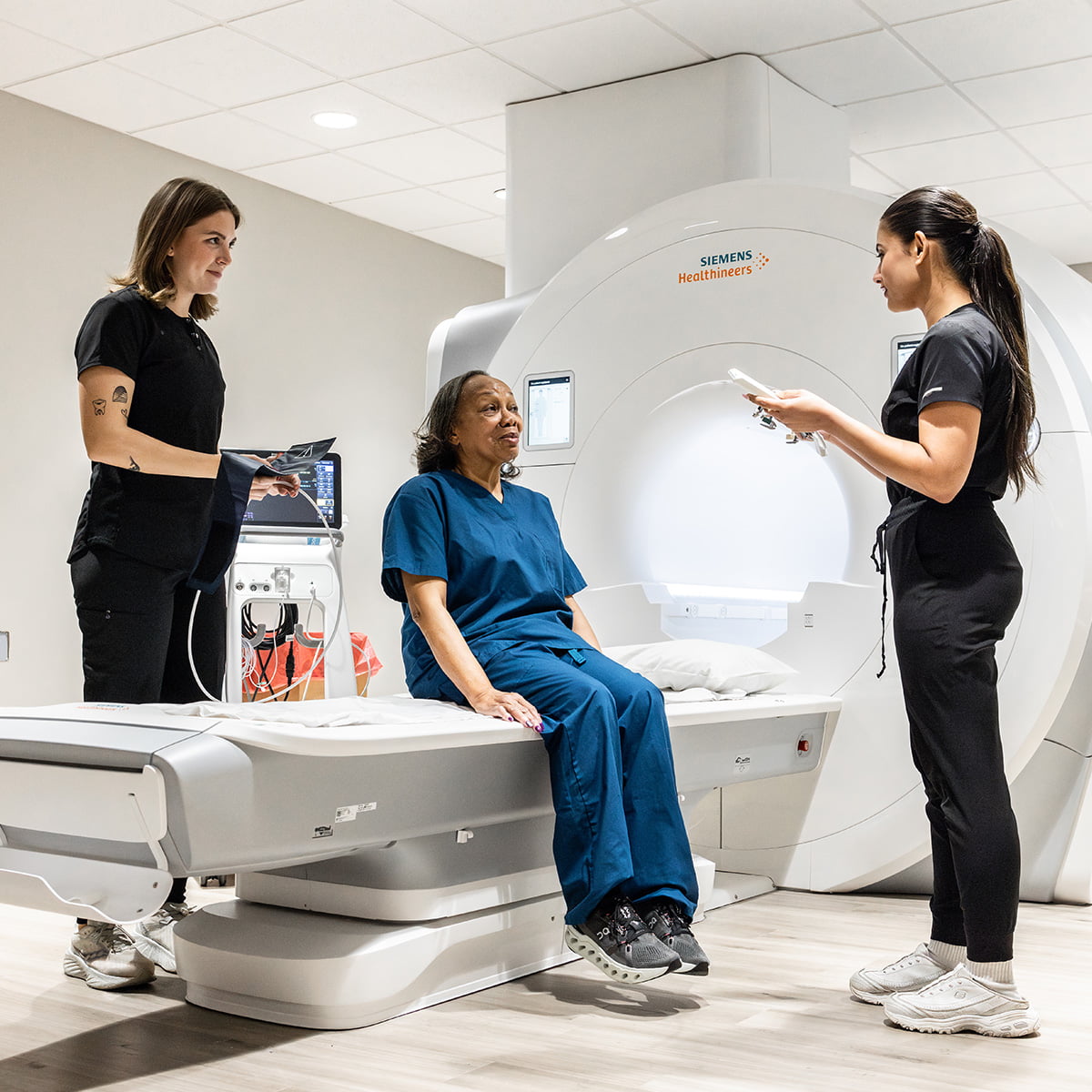 MRI machine in UTA’s Clinical Imaging Research Center