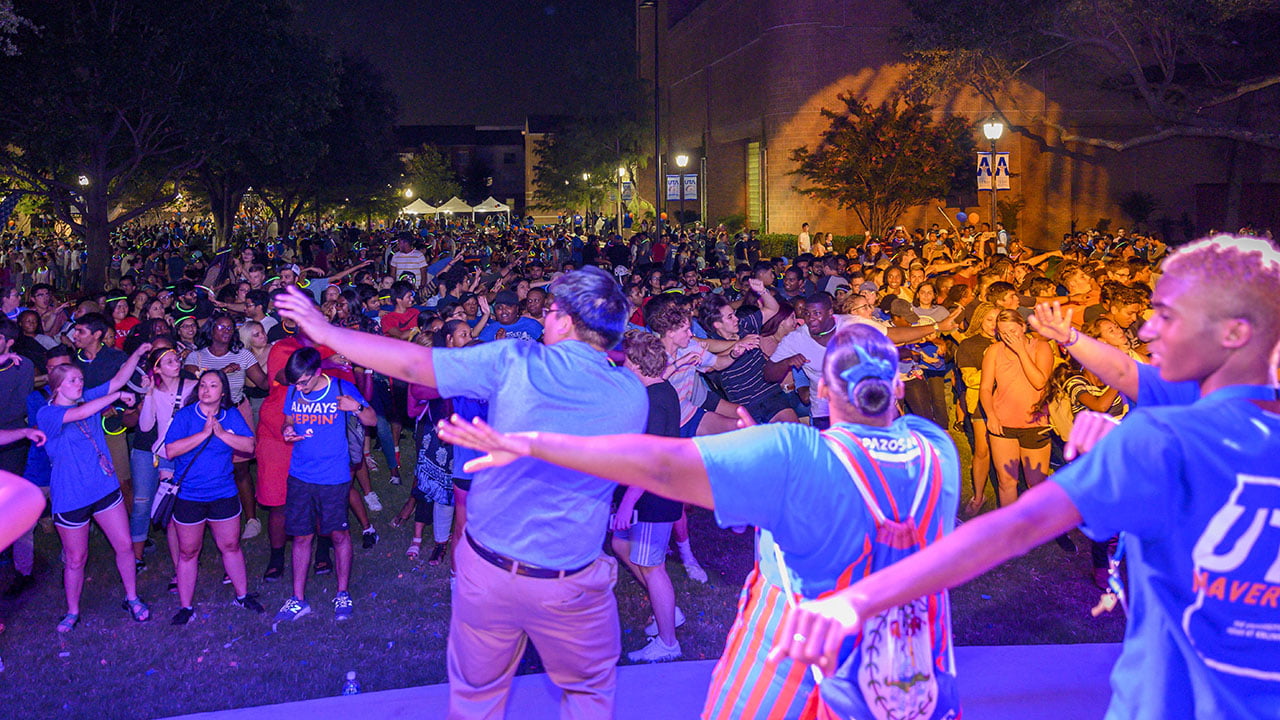 students-dancing-brazos-park