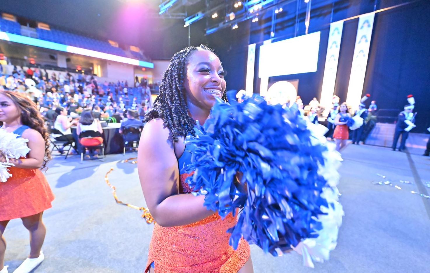 " src="https://cdn.prod.web.uta.edu/-/media/project/website/news/releases/2021/08/mavsmeet---fall-21---5.jpg?la=en" style="height:937px; width:1473px;" _languageinserted="true