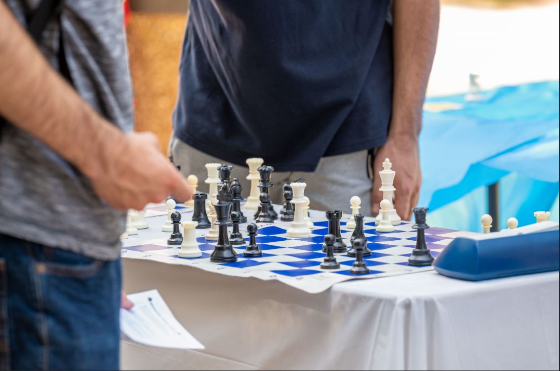 " src="https://cdn.prod.web.uta.edu/-/media/project/website/news/releases/2021/09/activity-fair---fall-21-5.jpg?la=en" style="height:732px; width:1106px;" _languageinserted="true