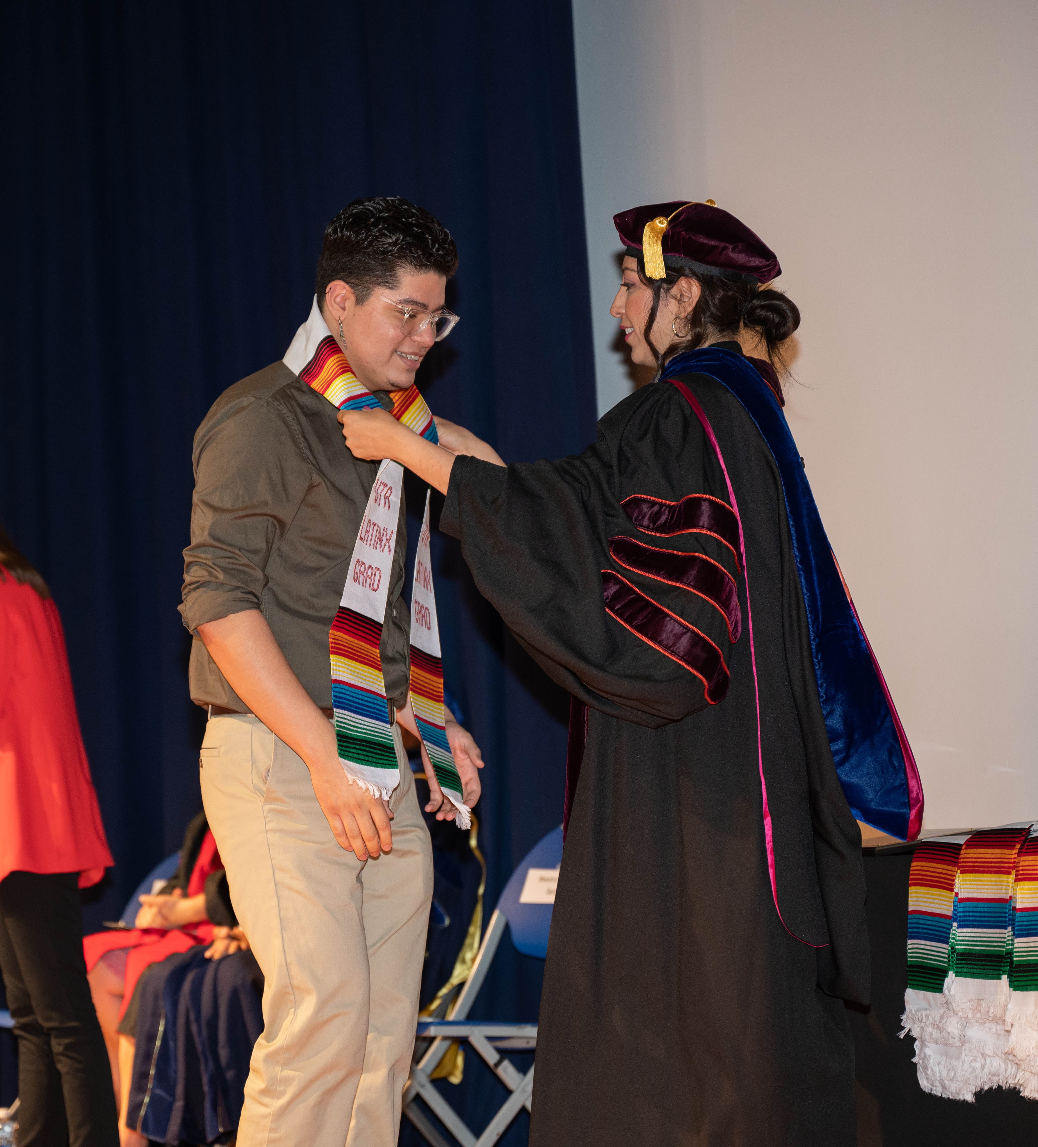 " src="https://cdn.prod.web.uta.edu/-/media/project/website/news/releases/2022/05/celebrando-el-xit-_411.jpg?la=en" style="height:4024px; width:3641px;" _languageinserted="true