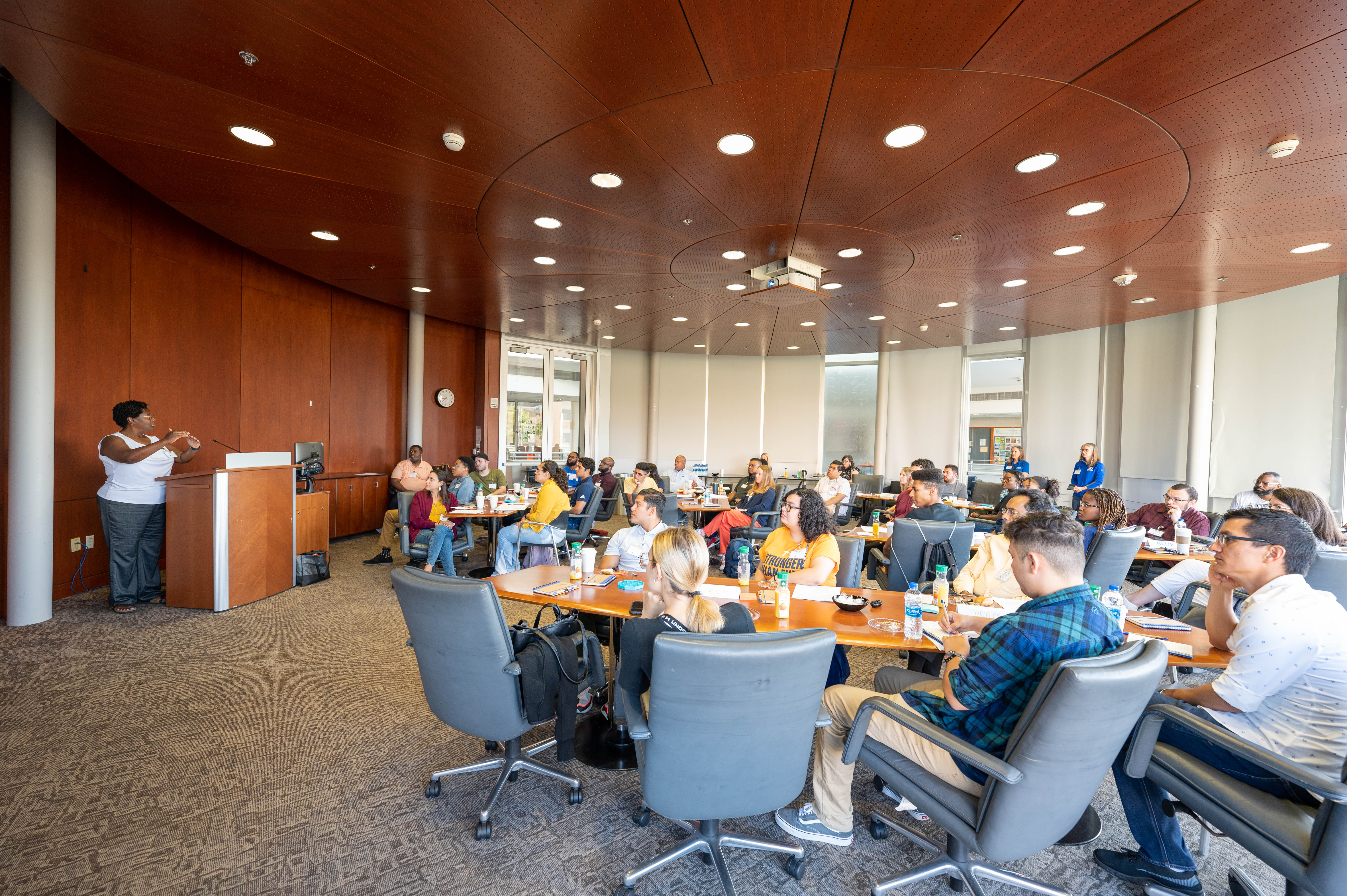 " src="https://cdn.prod.web.uta.edu/-/media/project/website/news/releases/2022/08/aplu-equity-roundtable_050.jpg?la=en" style="height:4024px; width:6048px;" _languageinserted="true