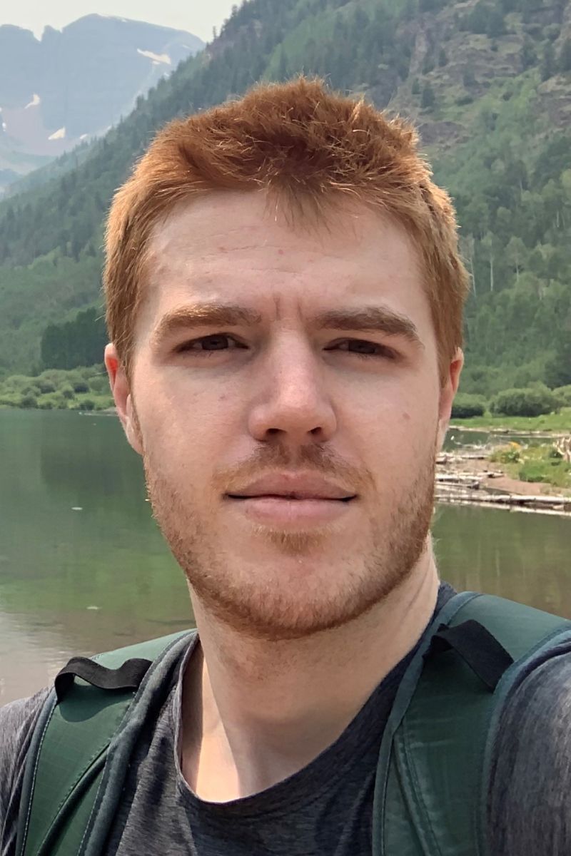 Nicholas Macknight" _languageinserted="true