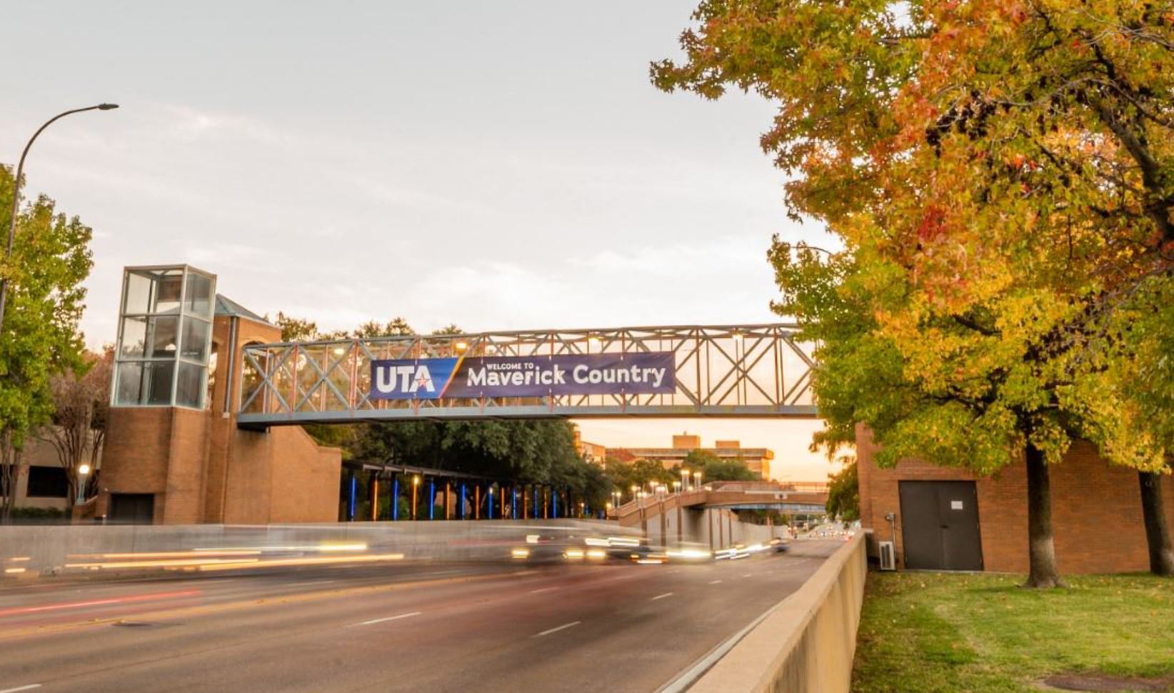 UTA bridge over Cooper Street