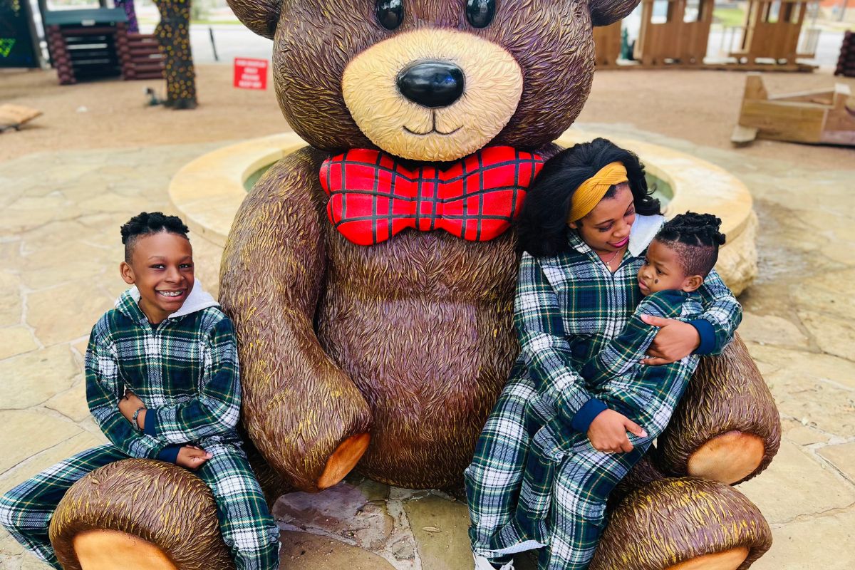 Lamiea Ezell and her two sons