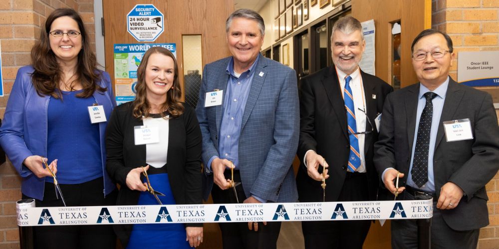 Oncor ribbon cutting ceremony 