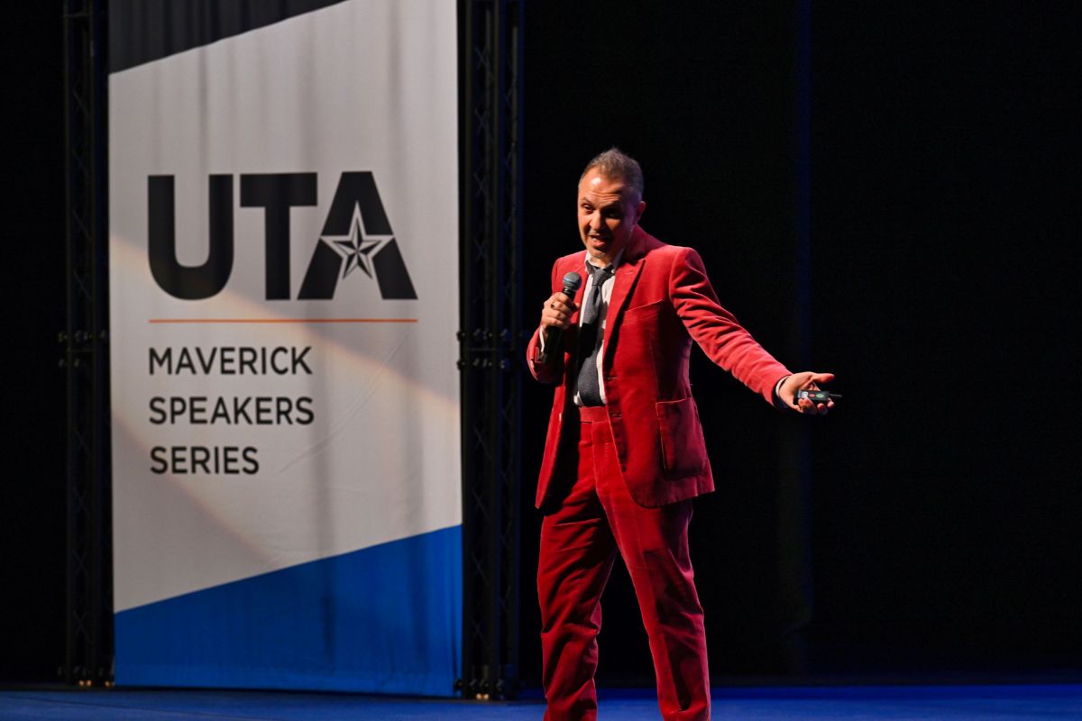 Platon Antoniou speaks to attendants