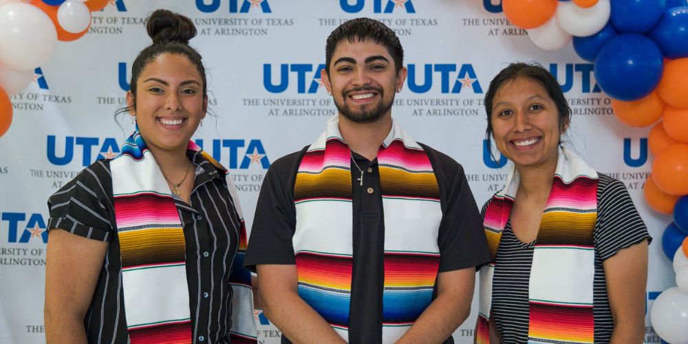 Students at the 2023 Celebrando el Exito ceremony