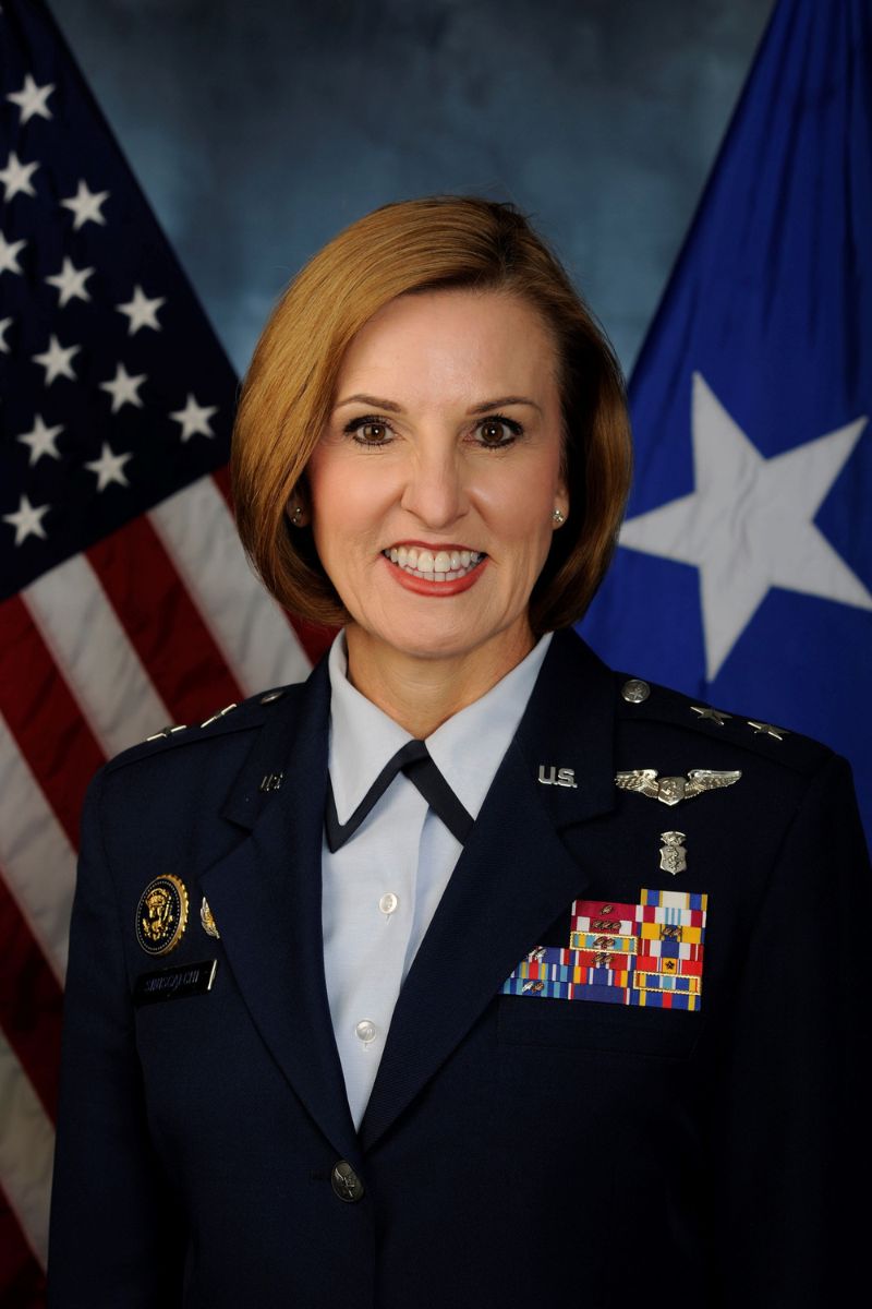 Military headshot of UTA Professor Kim Siniscalchi during her time in the Air Force" _languageinserted="true" src="https://cdn.prod.web.uta.edu/-/media/project/website/news/releases/2024/05/siniscalchi-military-headshot.jpg?la=en" _languageinserted="true