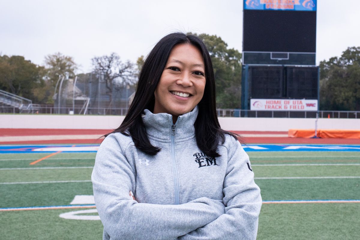 Melinda Nguyen, UTA flag football coach" style=" height:800px; width:1200px" _languageinserted="true" src="https://cdn.prod.web.uta.edu/-/media/project/website/news/releases/2025/12/flag-football-inside.jpg