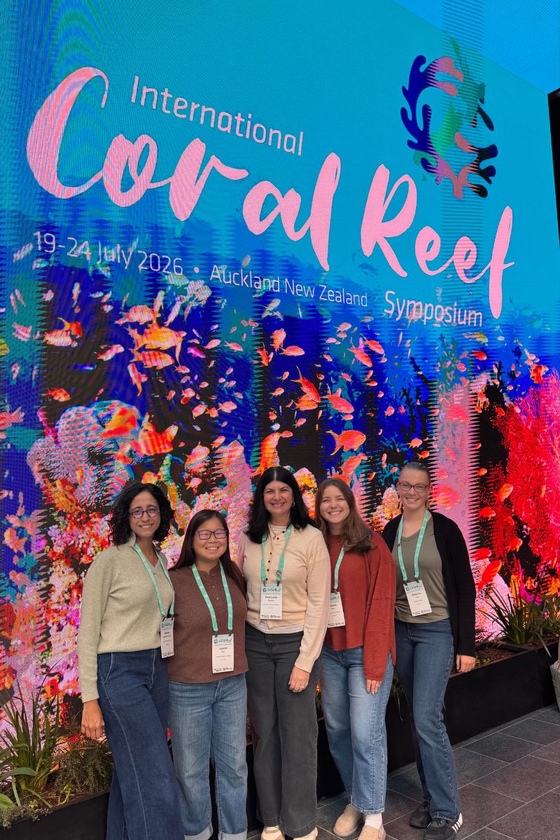 Mydlarz Lab at ICRS" style=" height:1200px; width:800px" _languageinserted="true" src="https://cdn.prod.web.uta.edu/-/media/project/website/news/releases/2026/08/coral-reef-inside-1.jpg