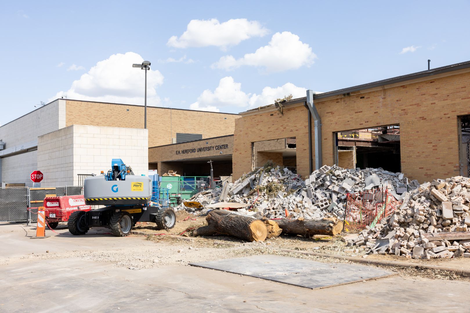Image shows University Construction