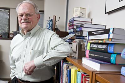 Headshot - Kent Lawrence