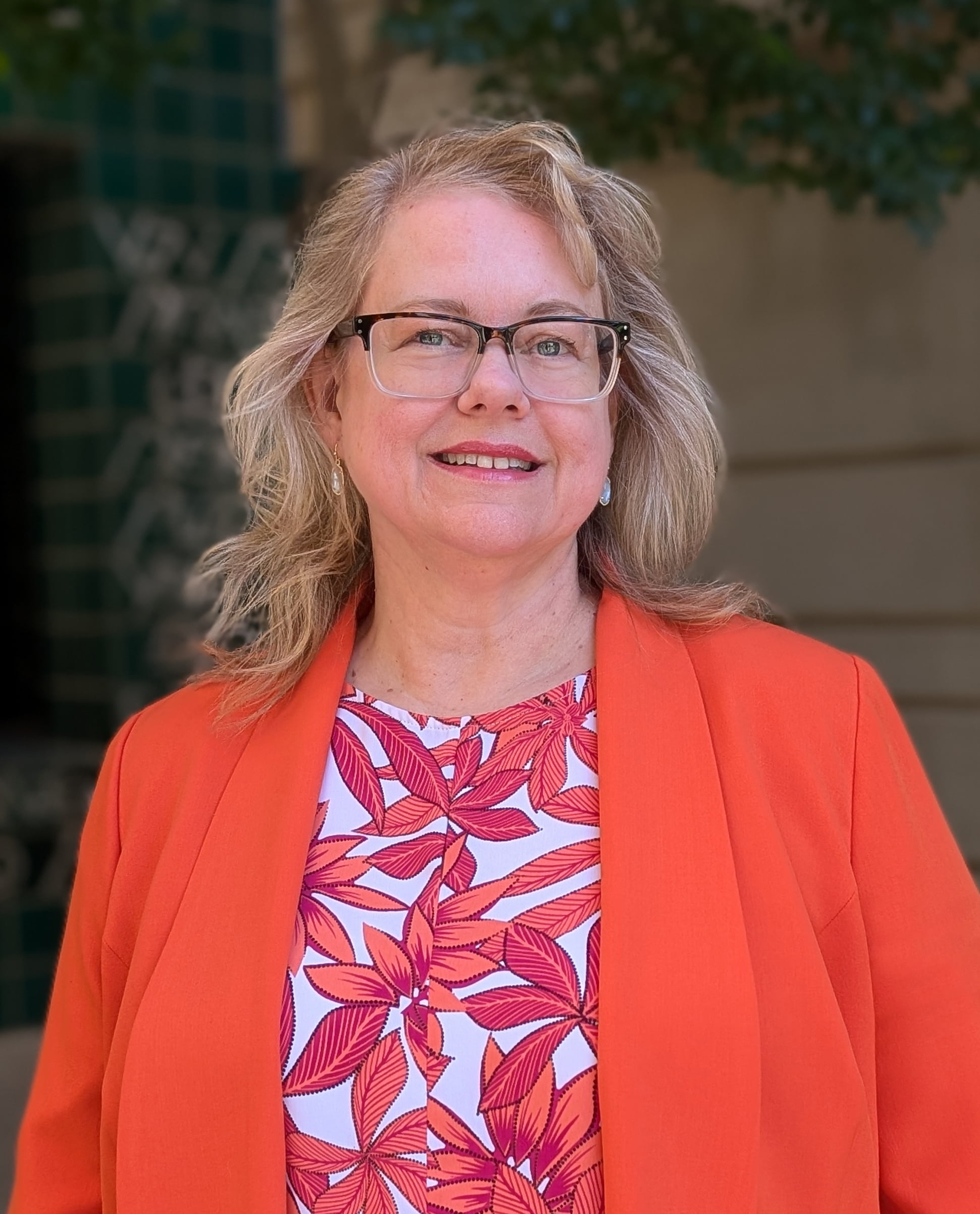 Headshot of LaDonna Aiken