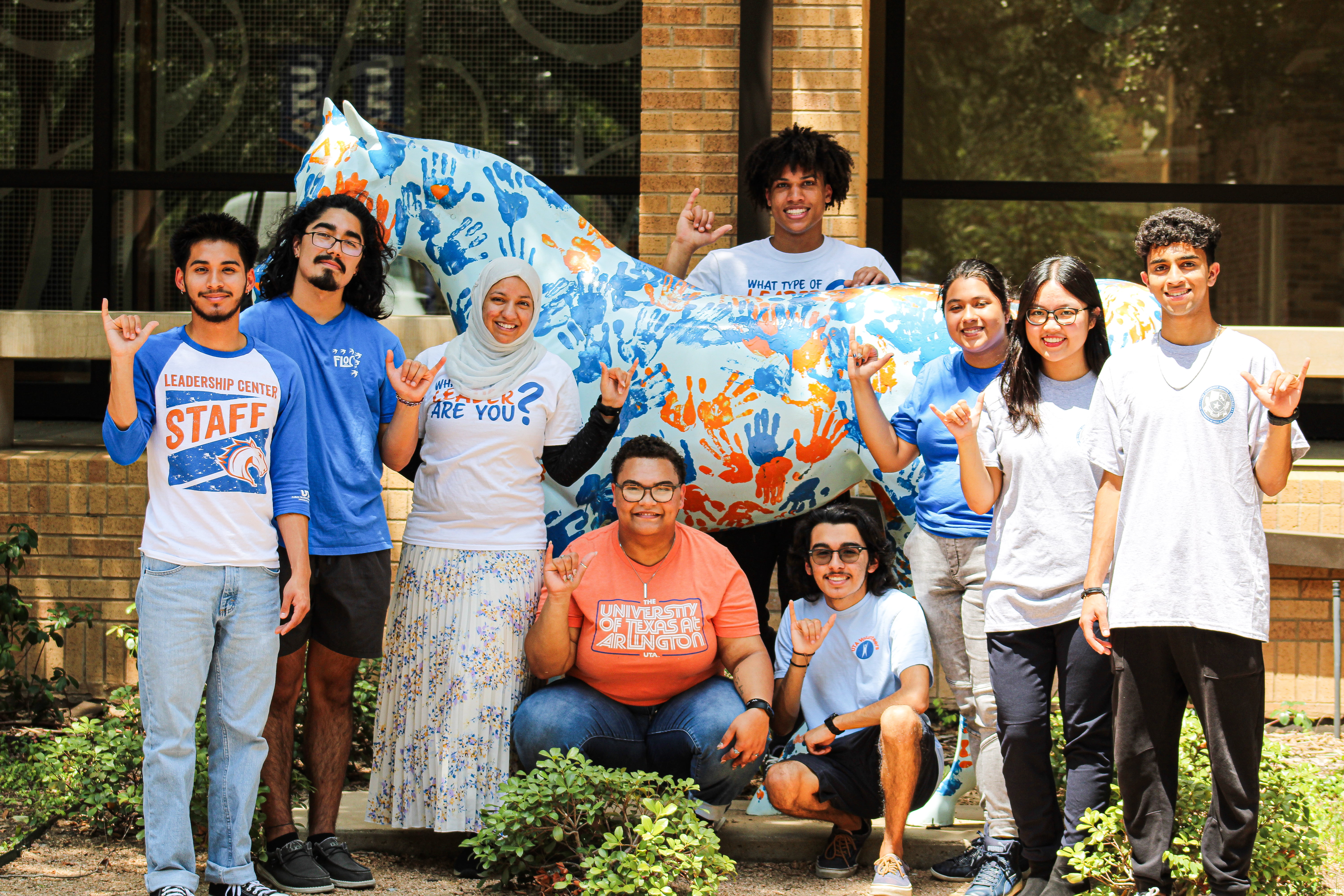 Picture of the student leaders with the spirit horse