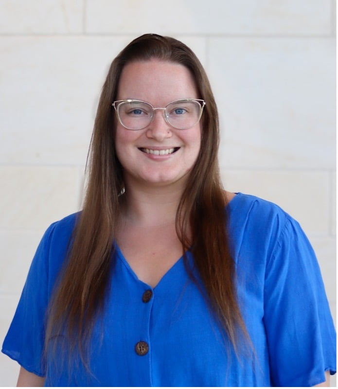 Headshot photo of Lydia Dillen