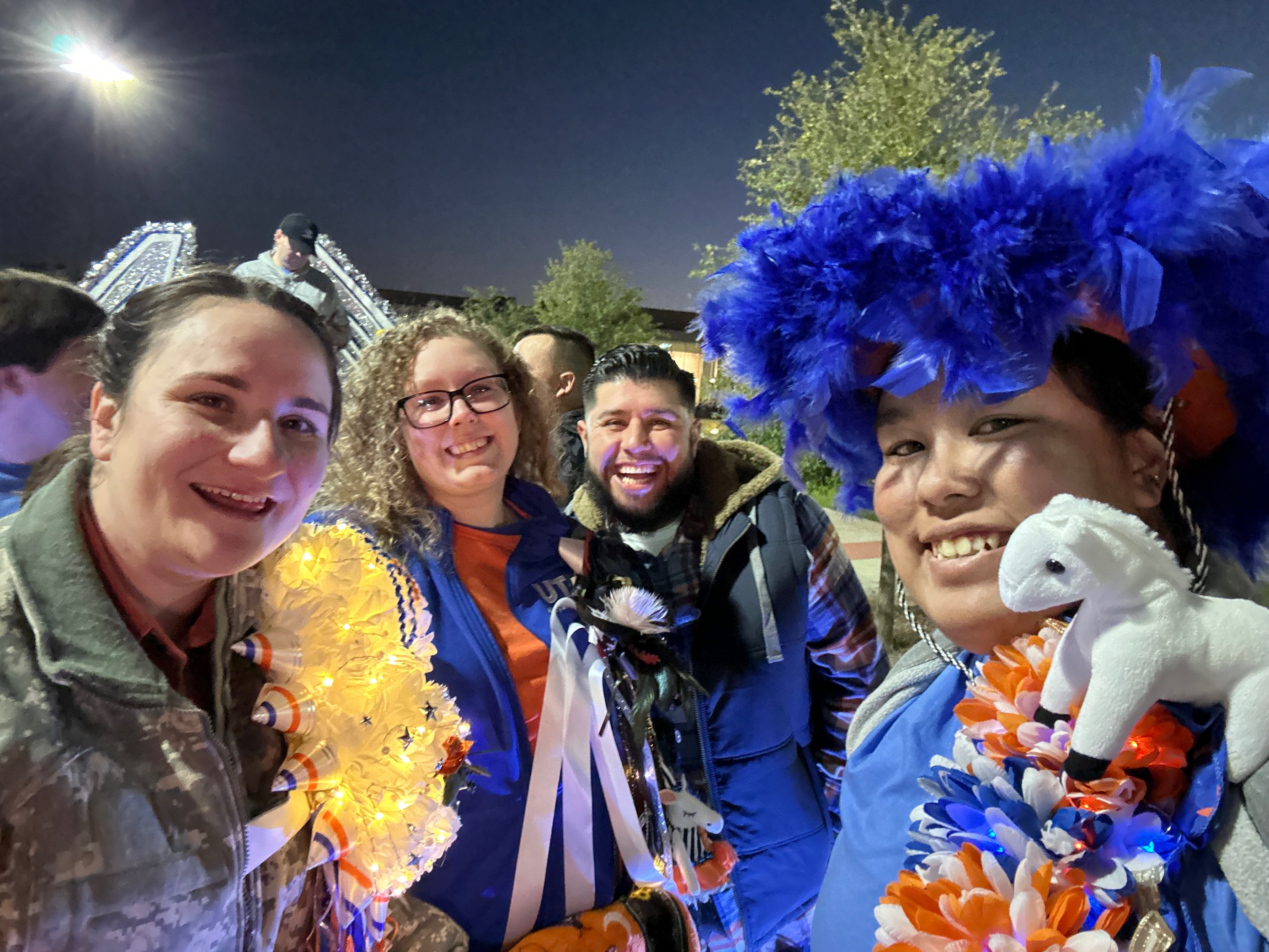Group photo of student veterans at the homecoming celebration
