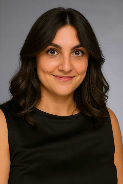 Headshot of Carly Rastandeh